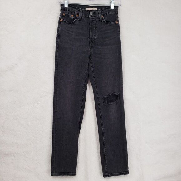Levis Wedgie Straight Jeans Womens 26 Distressed Ripped Knee Button Fly Pants - Picture 1 of 13
